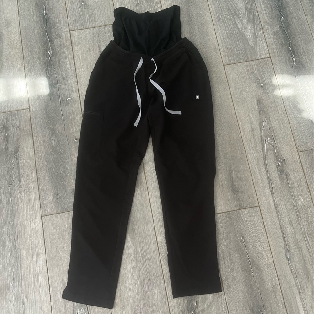 Figs maternity scrub pants